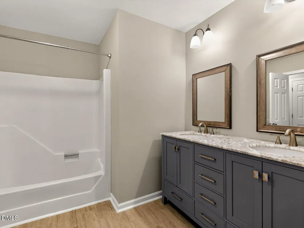 102 Greenwood Circle Smithfield, NC 27577