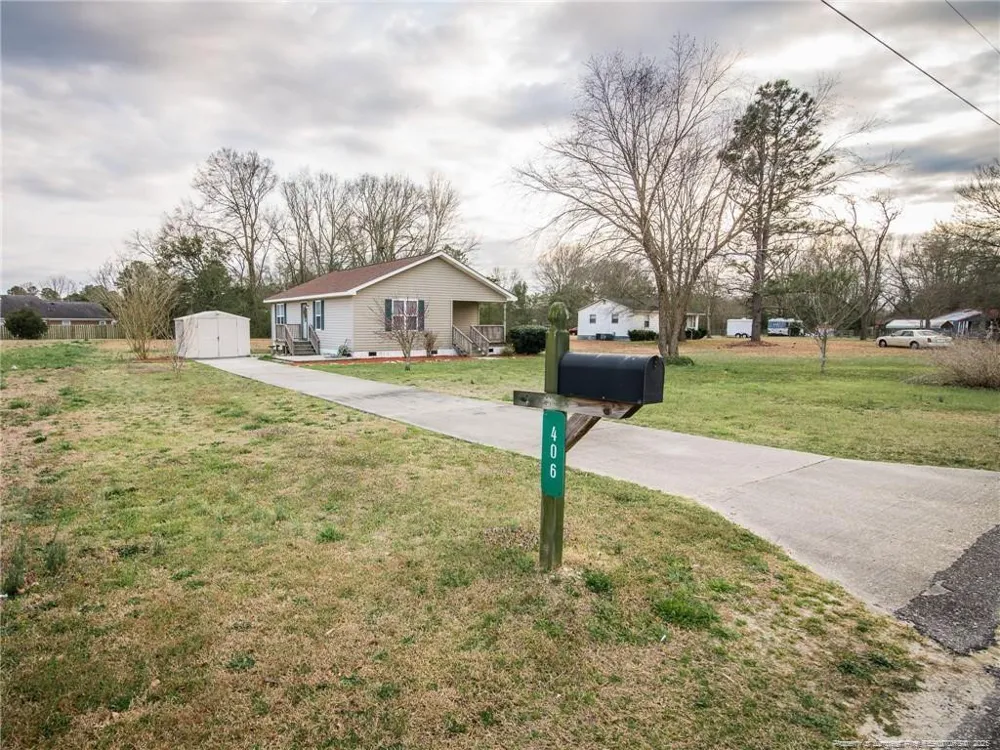 406 Britt Street Bladenboro, NC 28320