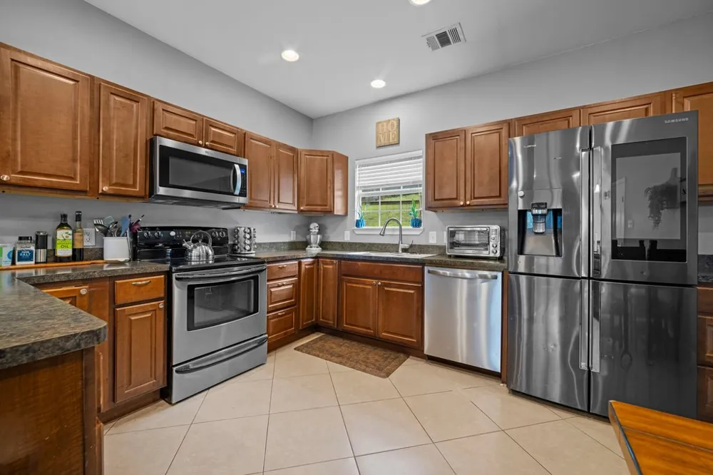 10604 Lake Beach Drive Dripping Springs, TX 78620