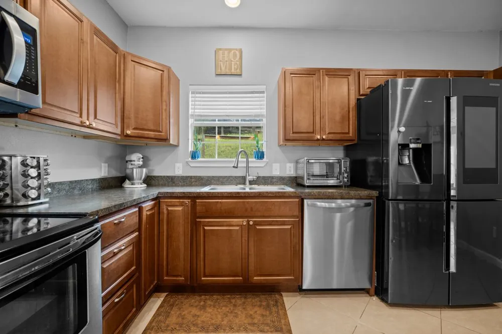 10604 Lake Beach Drive Dripping Springs, TX 78620