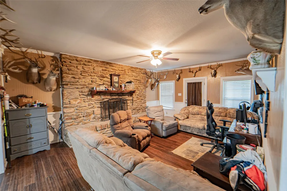 1211 W Hullum Street Breckenridge, TX 76424