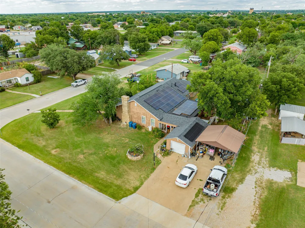 1211 W Hullum Street Breckenridge, TX 76424