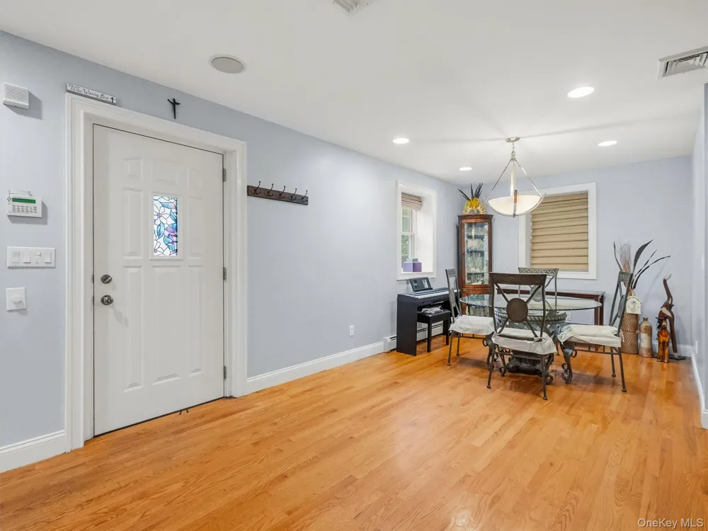 2 Hempstead Lane Spring Valley, NY 10977