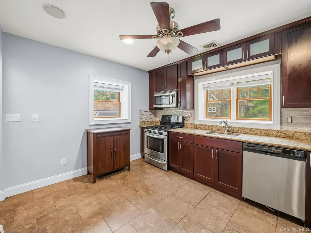 2 Hempstead Lane Spring Valley, NY 10977