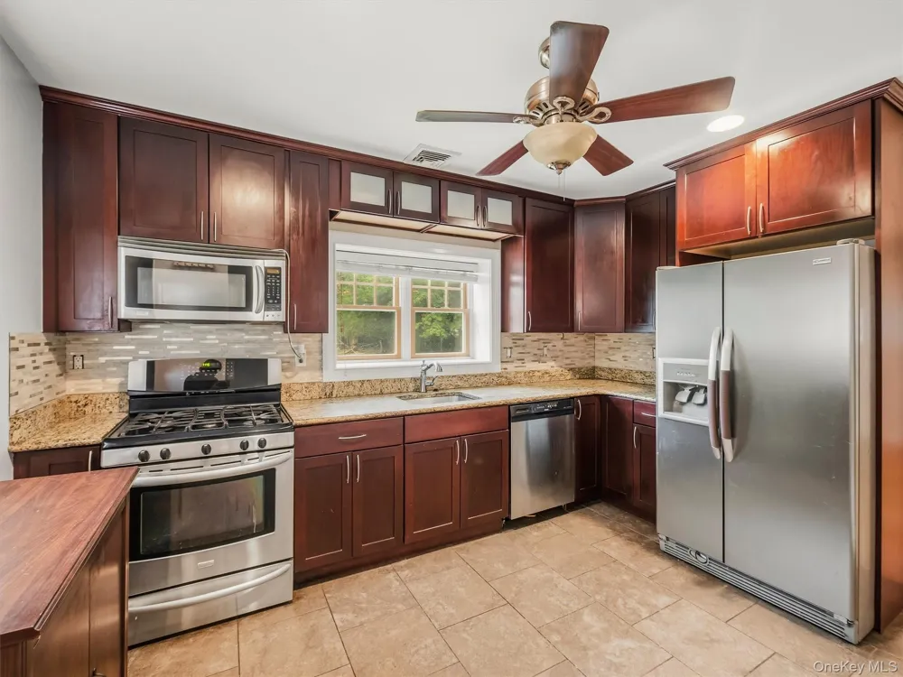 2 Hempstead Lane Spring Valley, NY 10977