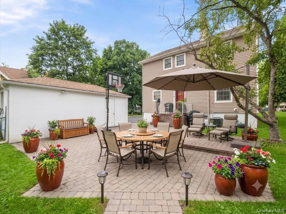 2 Hempstead Lane Spring Valley, NY 10977