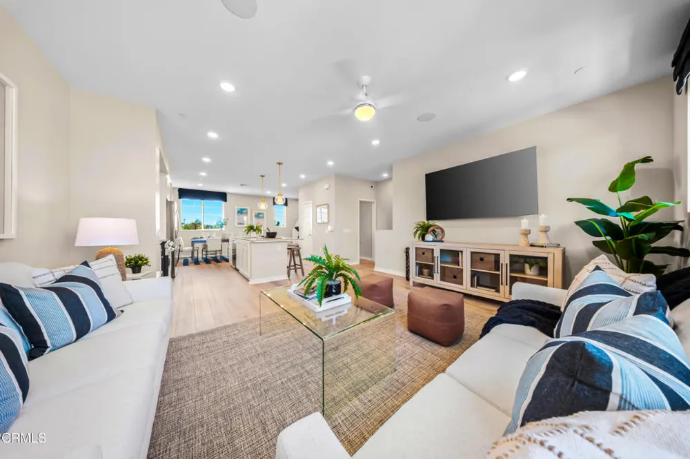 2860 Via Monte Mar Camarillo, CA 93012