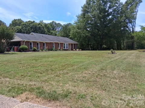 1415 Old US 221A Highway