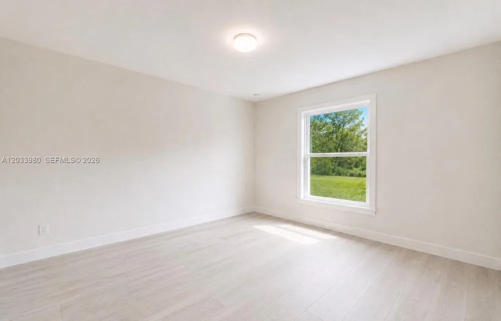 8030 OLIVE CIRCLE La Belle, FL 33935
