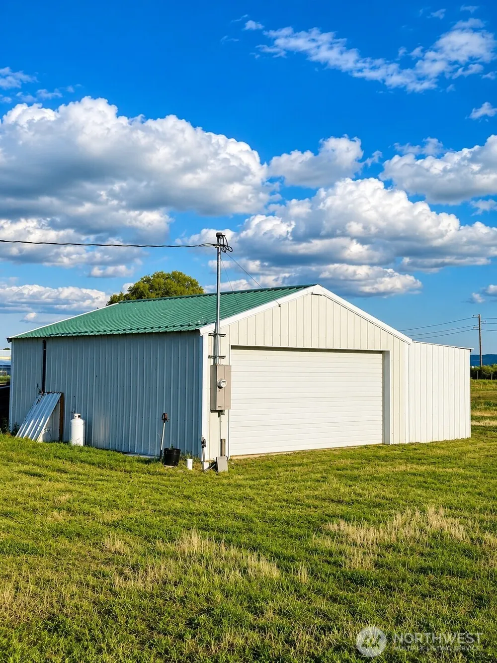 300 Wade Road Thorp, WA 98946