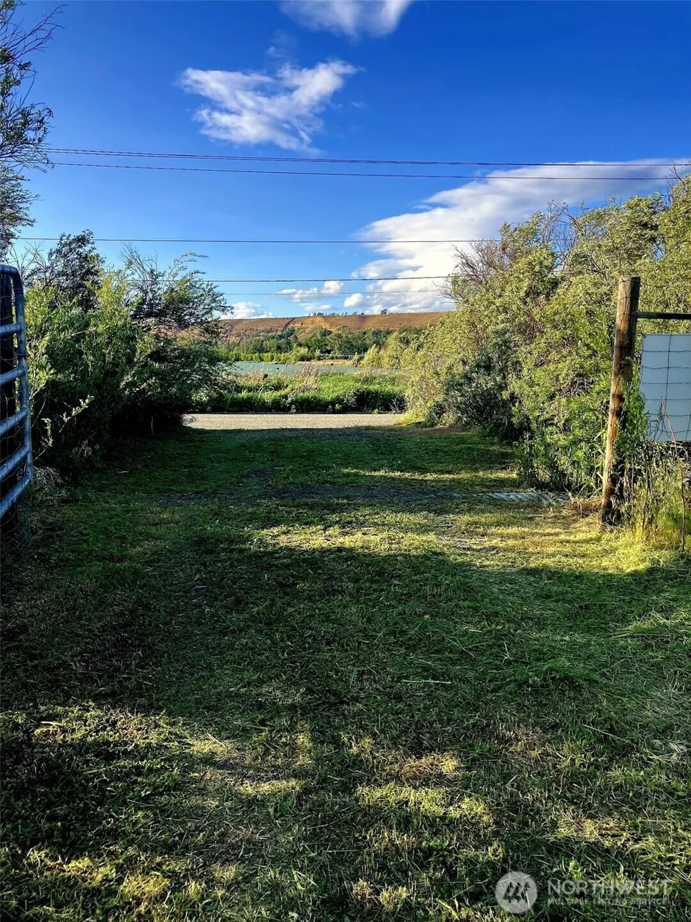 300 Wade Road Thorp, WA 98946