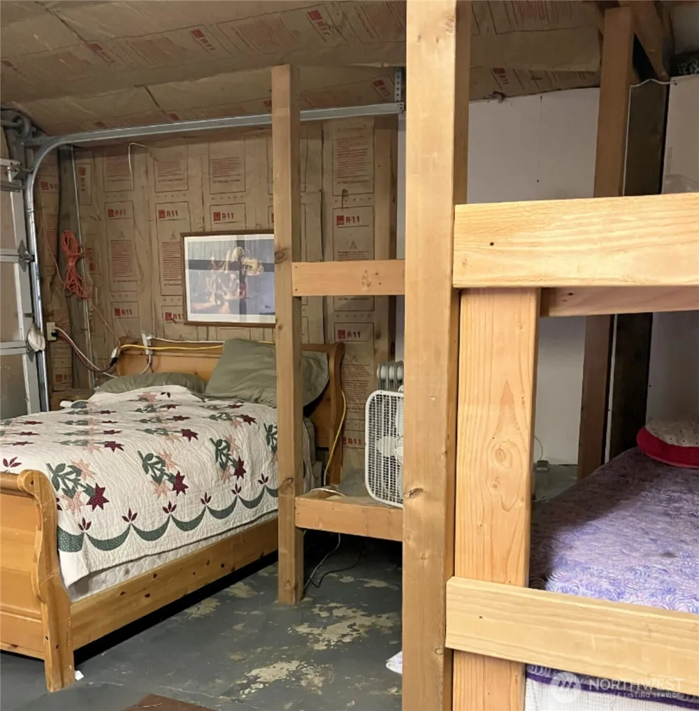 300 Wade Road Thorp, WA 98946