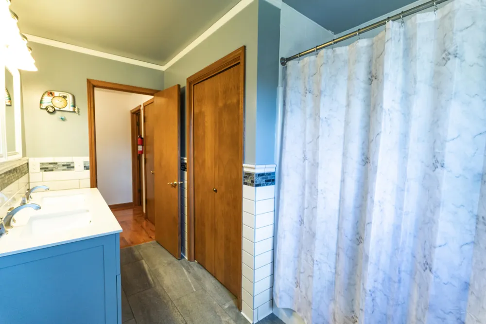 8805 Stadium Drive Oshtemo Charter Township, MI 49009