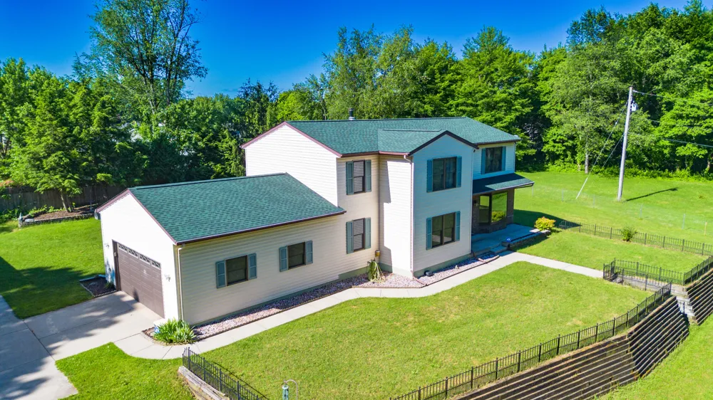 8805 Stadium Drive Oshtemo Charter Township, MI 49009
