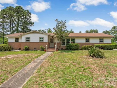 8121 Greenbrook Road