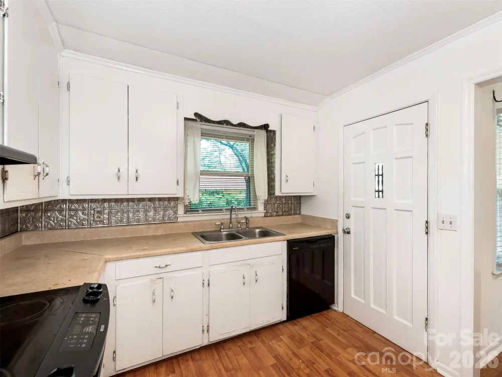8121 Greenbrook Road Columbia, SC 29223