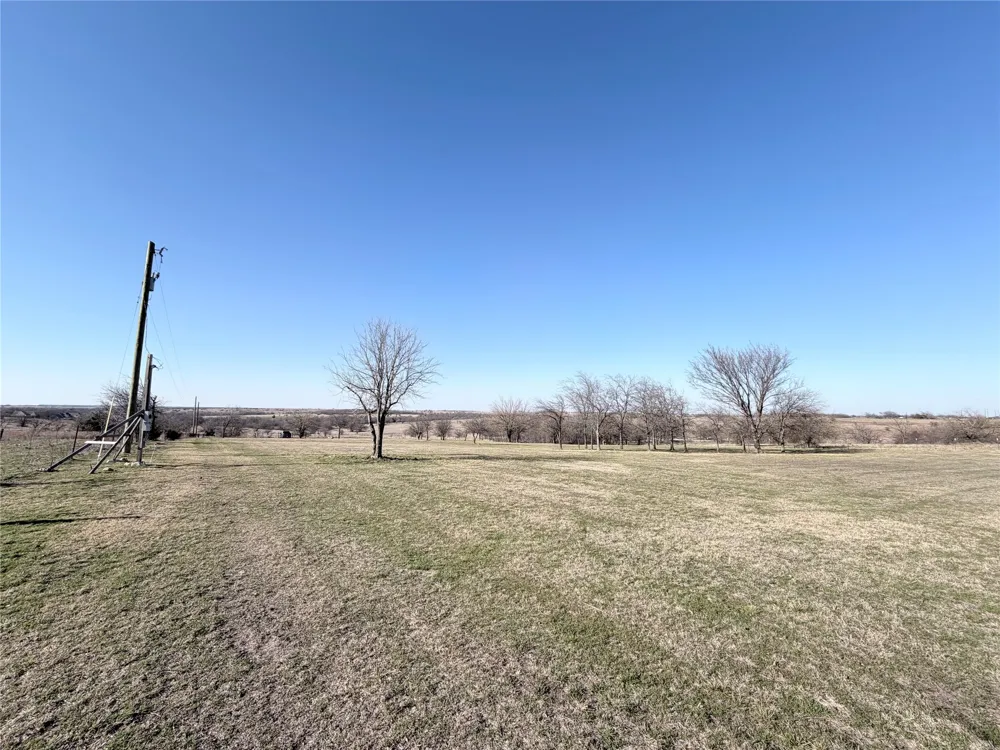 1261 County Road 2735 Decatur, TX 76234