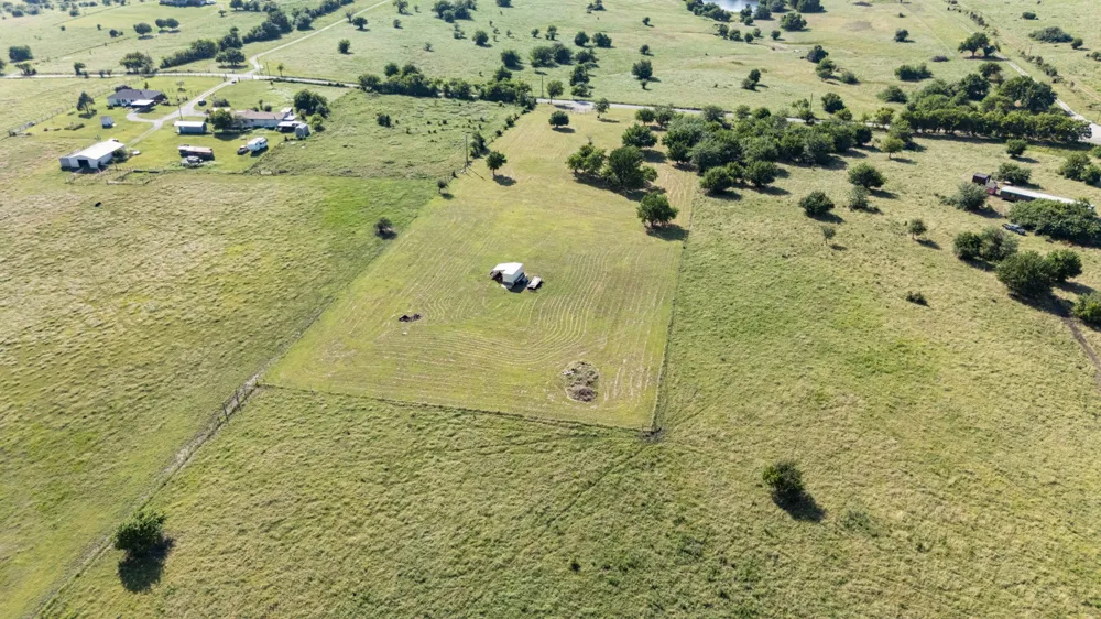 1261 County Road 2735 Decatur, TX 76234