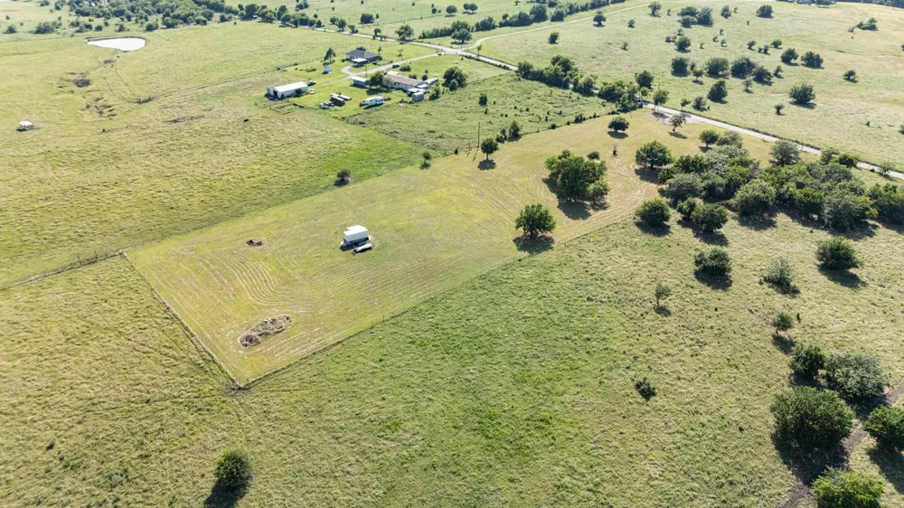 1261 County Road 2735 Decatur, TX 76234