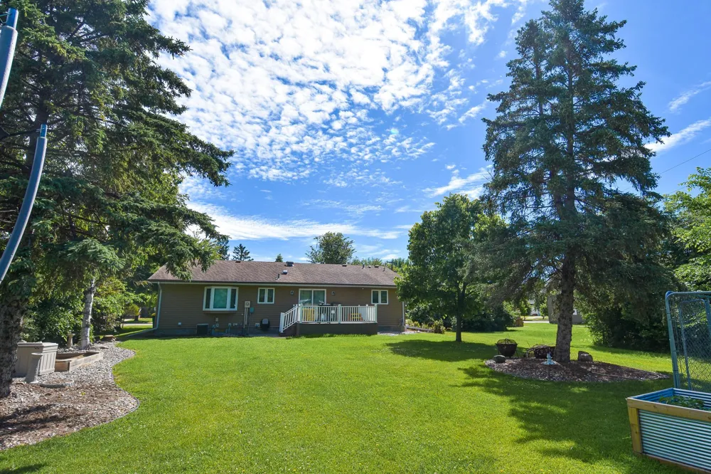 718 Stephen Avenue Stephen, MN 56757