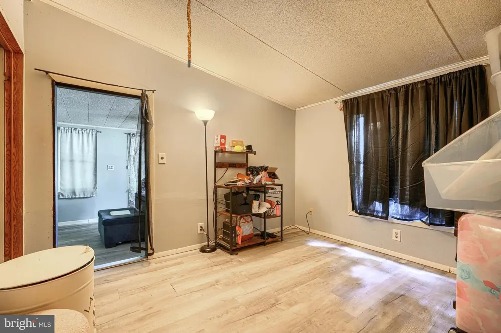 5863 SHARPTOWN Rhodesdale, MD 21659