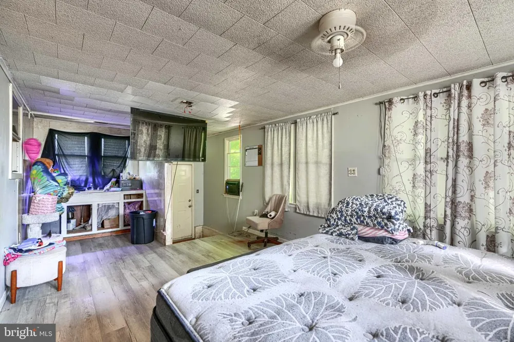 5863 SHARPTOWN Rhodesdale, MD 21659