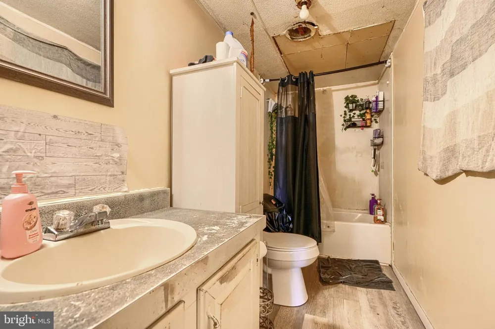 5863 SHARPTOWN Rhodesdale, MD 21659