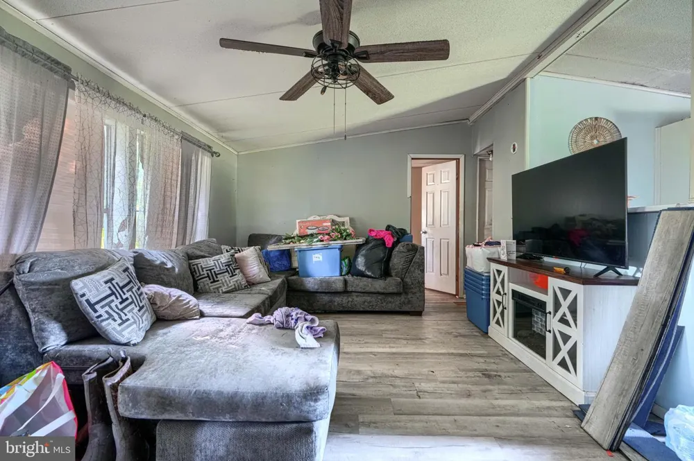 5863 SHARPTOWN Rhodesdale, MD 21659