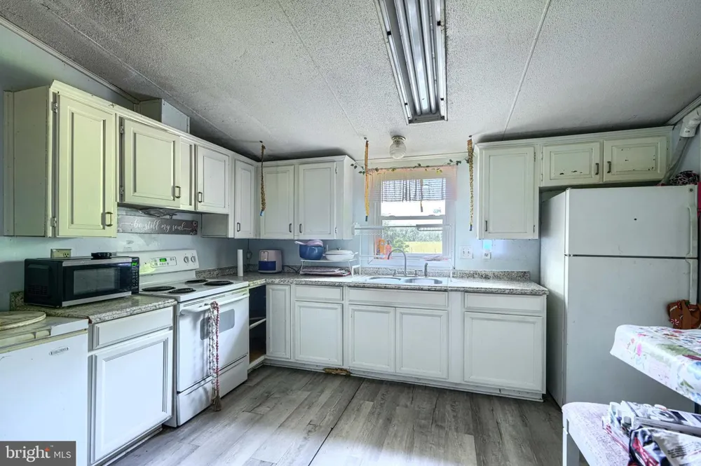 5863 SHARPTOWN Rhodesdale, MD 21659