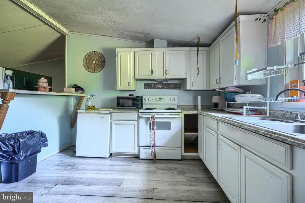 5863 SHARPTOWN Rhodesdale, MD 21659