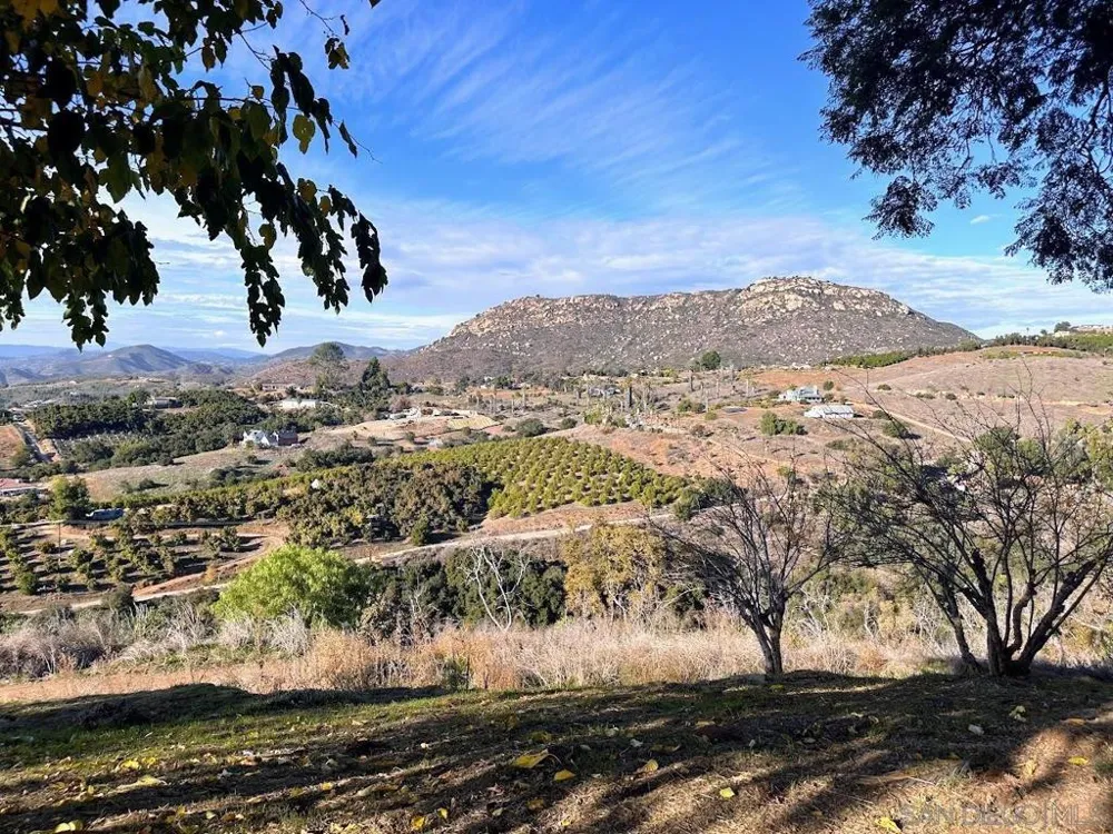 11070 San Gabriel Valley Center, CA 92082