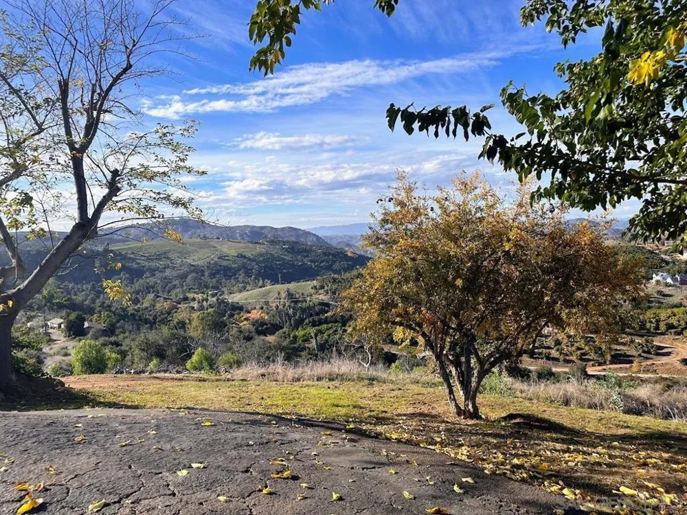 11070 San Gabriel Valley Center, CA 92082