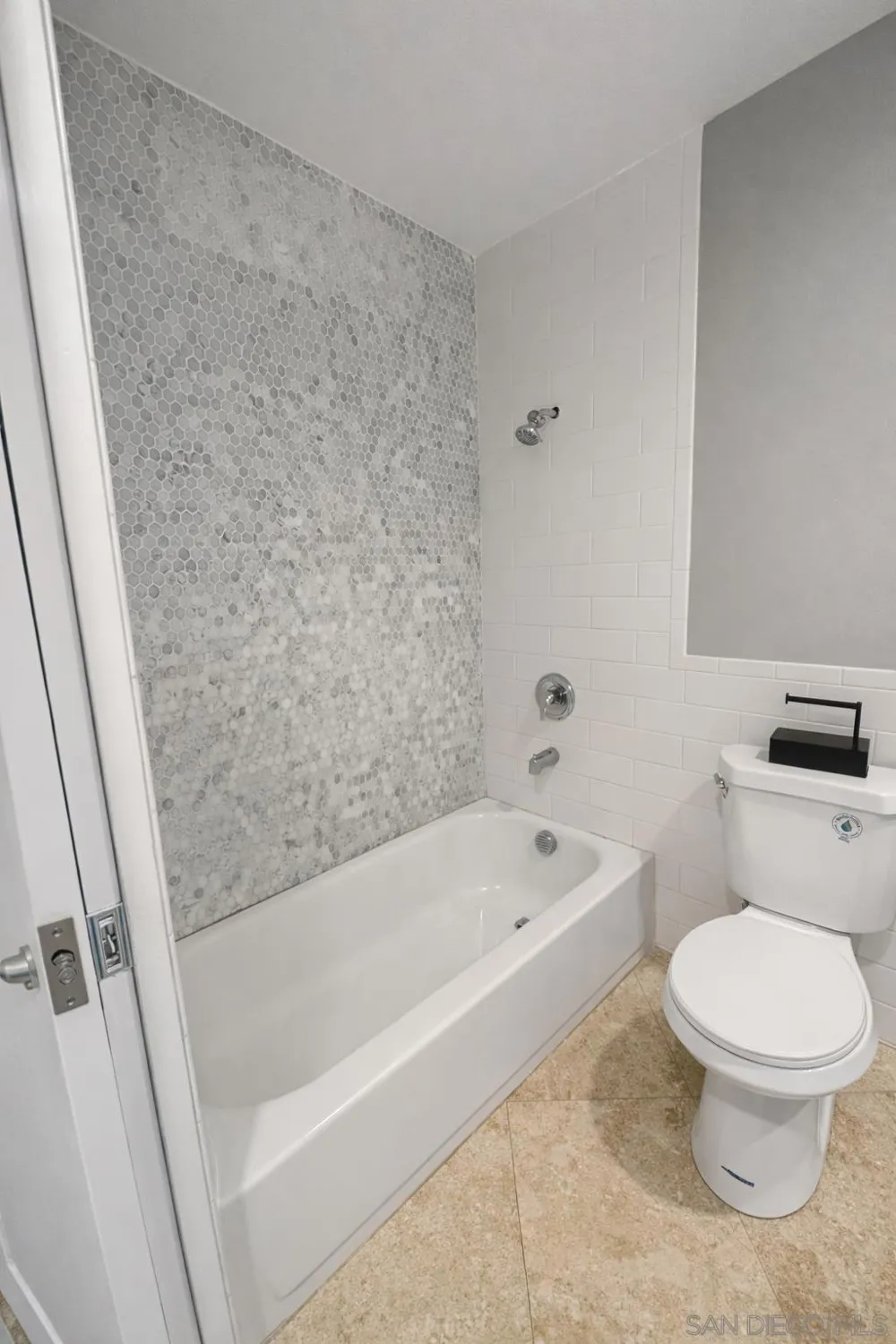 11070 San Gabriel Valley Center, CA 92082