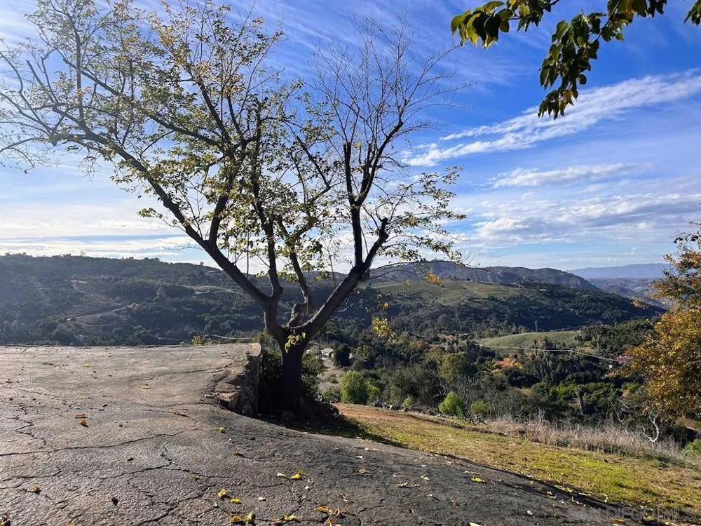 11070 San Gabriel Valley Center, CA 92082