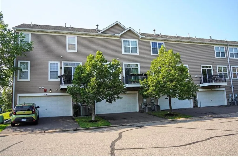 514 Huset Parkway NE Columbia Heights, MN 55421
