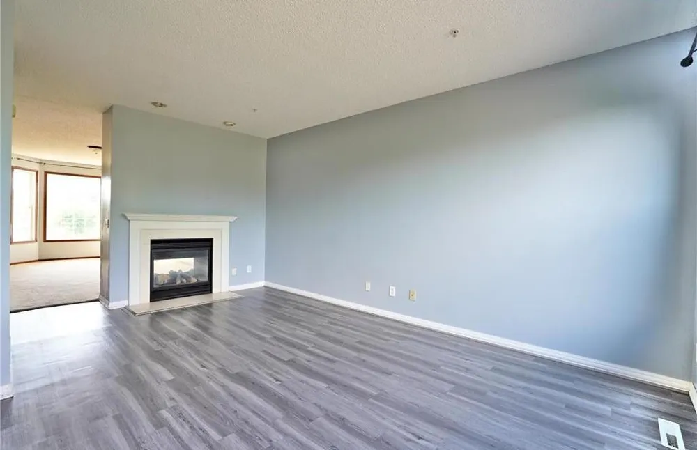 514 Huset Parkway NE Columbia Heights, MN 55421