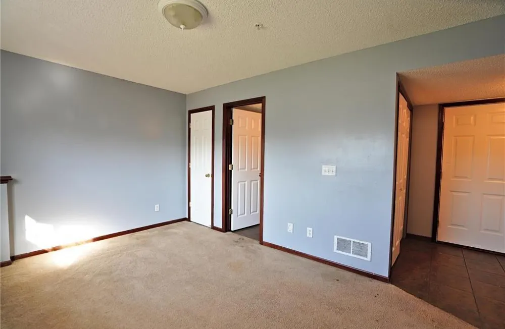 514 Huset Parkway NE Columbia Heights, MN 55421