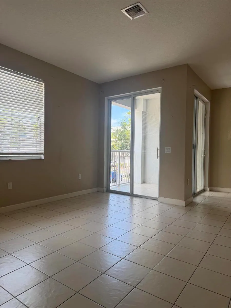 1121 Shoma Drive Royal Palm Beach, FL 33414