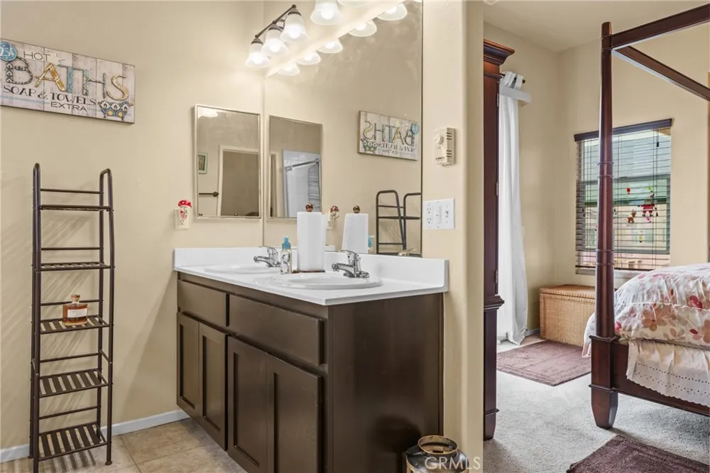 2055 Colony San Bernardino, CA 92407