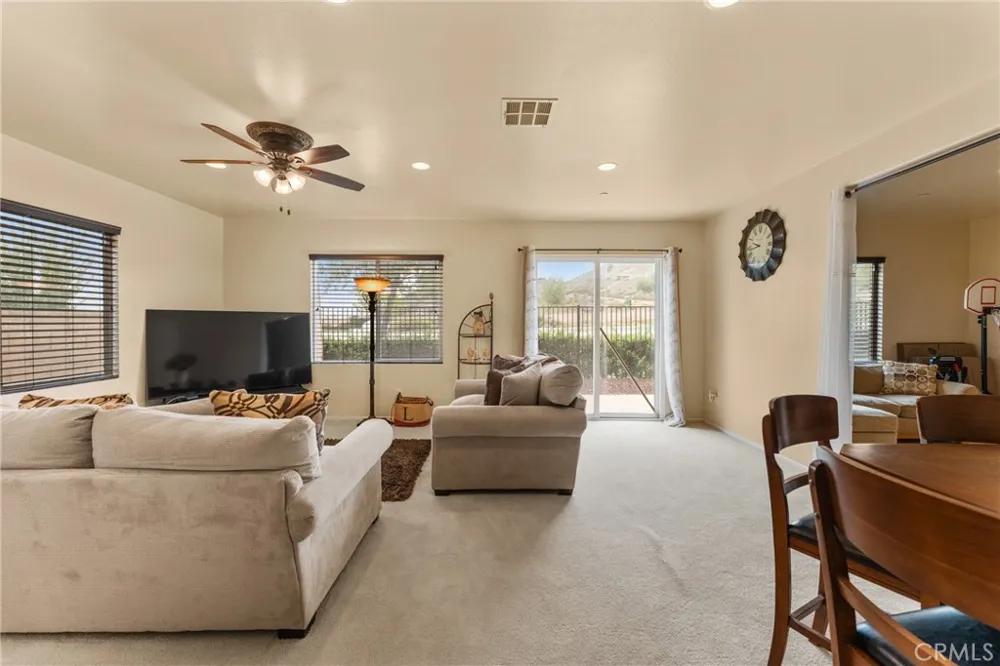 2055 Colony San Bernardino, CA 92407