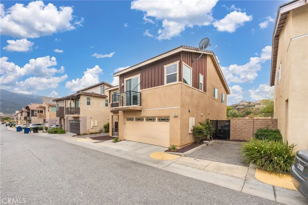 2055 Colony San Bernardino, CA 92407