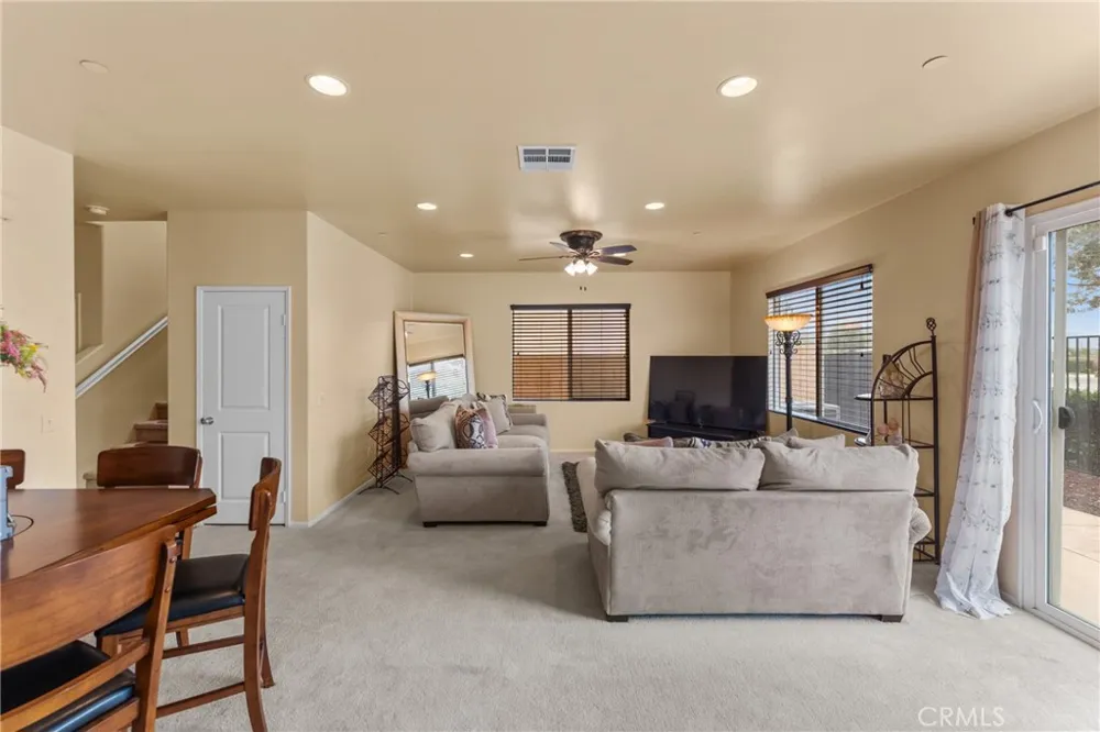2055 Colony San Bernardino, CA 92407