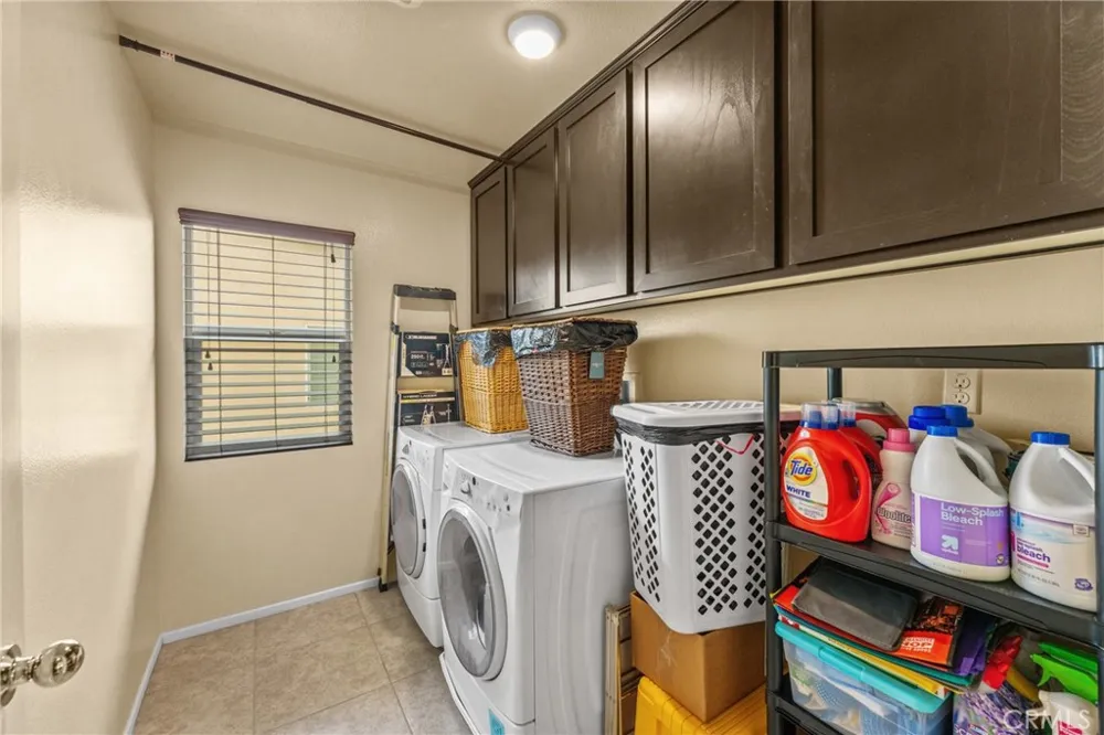2055 Colony San Bernardino, CA 92407