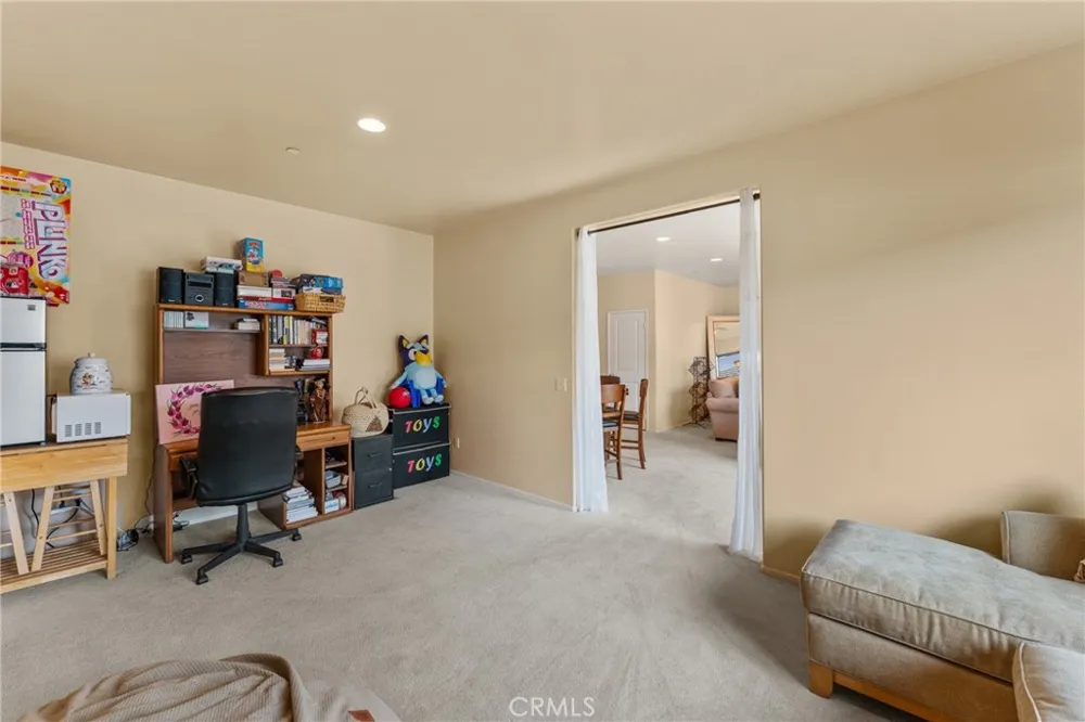 2055 Colony San Bernardino, CA 92407