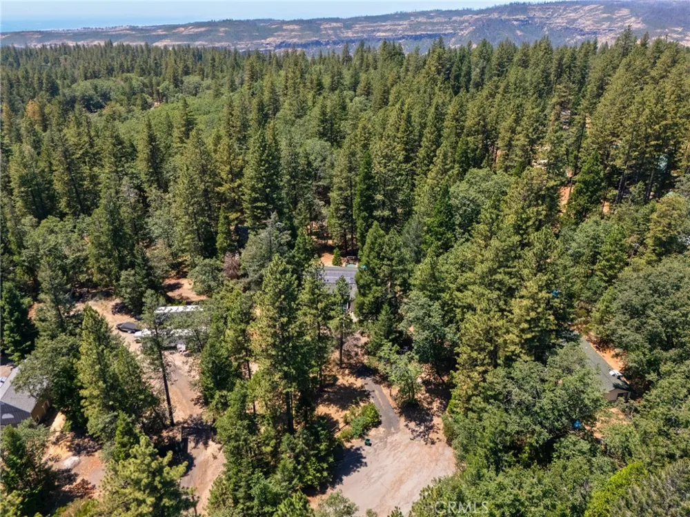 15945 Country Living Forest Ranch, CA 95942