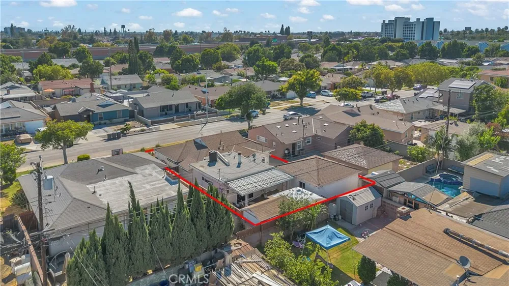 13302 Volunteer Avenue Norwalk, CA 90650