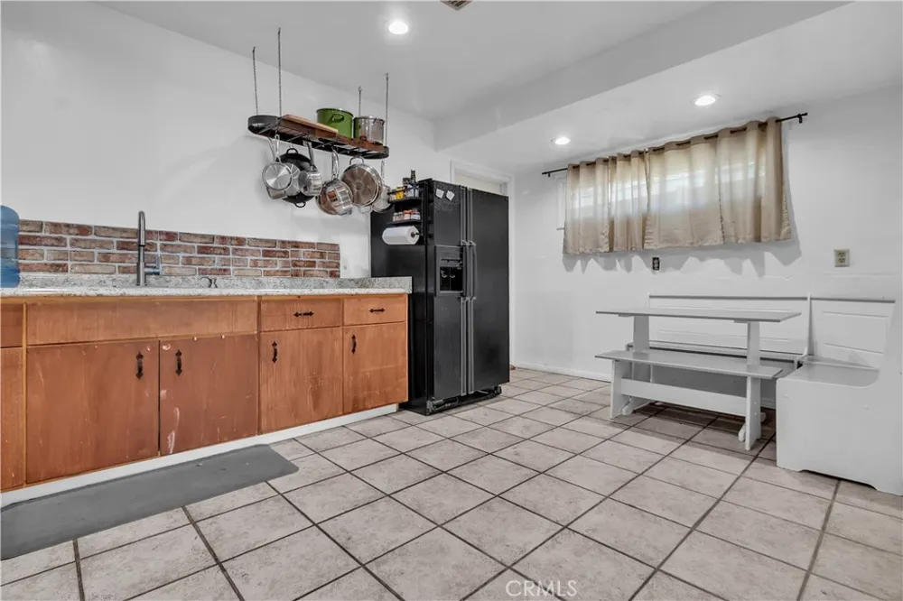 13302 Volunteer Avenue Norwalk, CA 90650