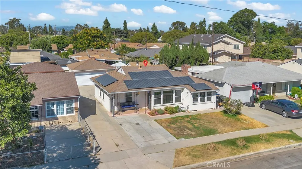 13302 Volunteer Avenue Norwalk, CA 90650