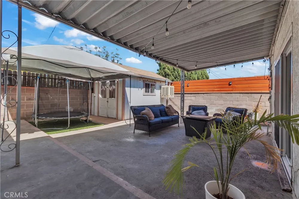 13302 Volunteer Avenue Norwalk, CA 90650