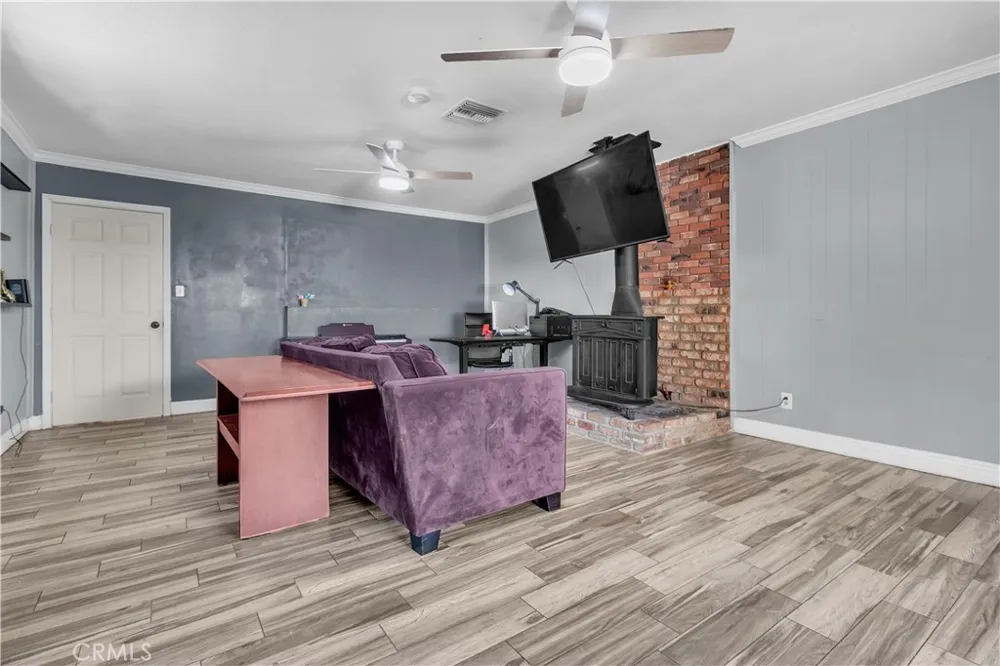 13302 Volunteer Avenue Norwalk, CA 90650